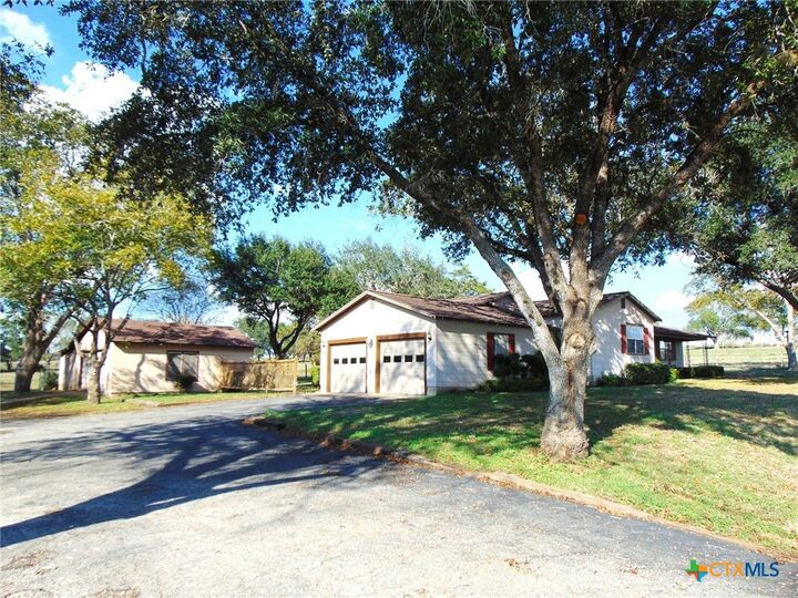 Property Photo:  1714 County Road 355  TX 77984 