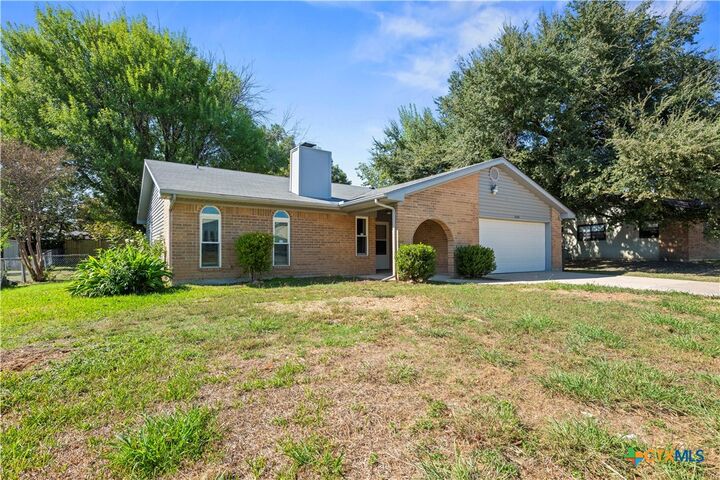 Property Photo: 1609 Joy Drive TX 76543