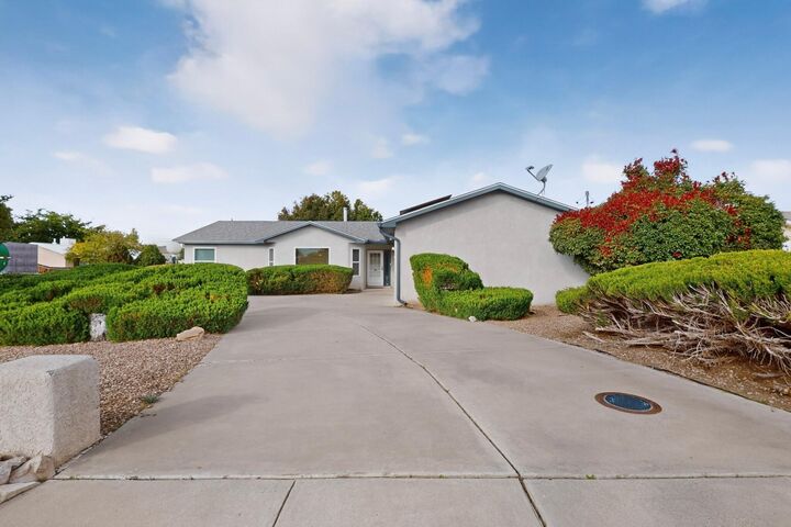 Property Photo:  1825 35th Street SE  NM 87124 