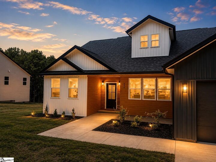 Property Photo:  494 Skyline Drive  SC 29322 