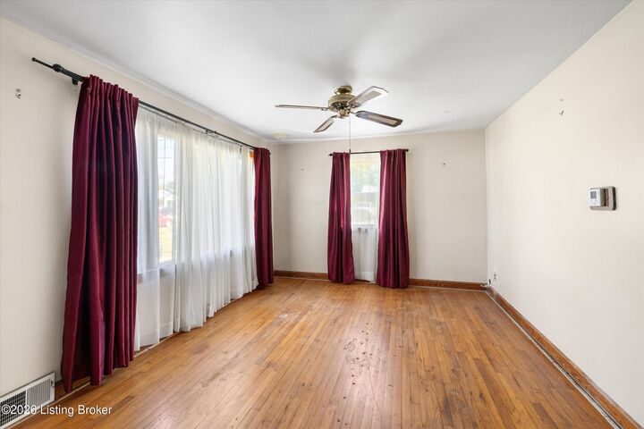Property Photo: 5308 Euclid Ave KY 40272