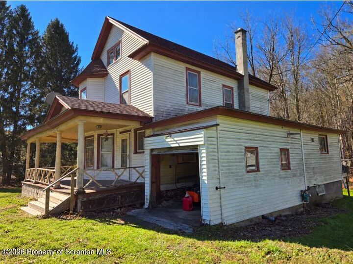 Property Photo:  2007 Maple Road  PA 18414 
