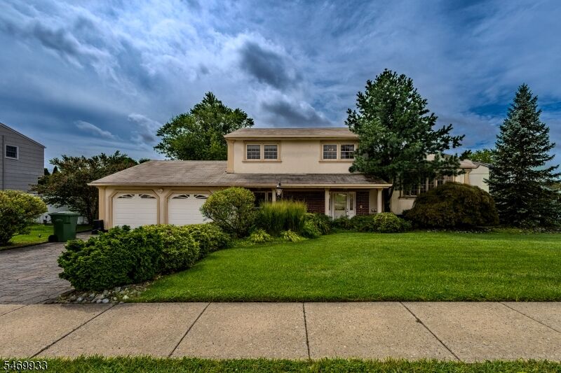Property Photo: 10 Devonshire Rd NJ 08859