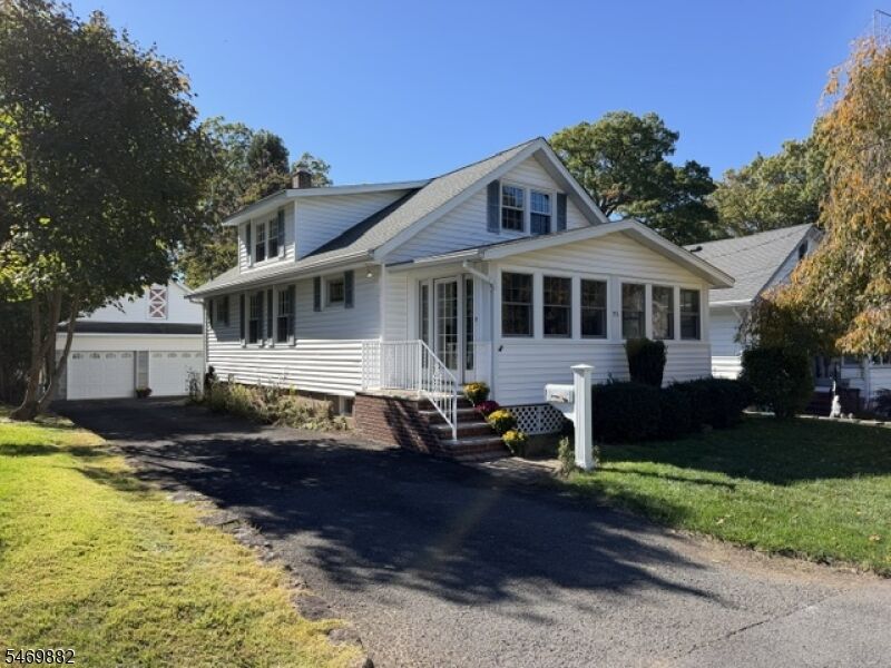 Property Photo: 92 Chamberlain Pl NJ 07432