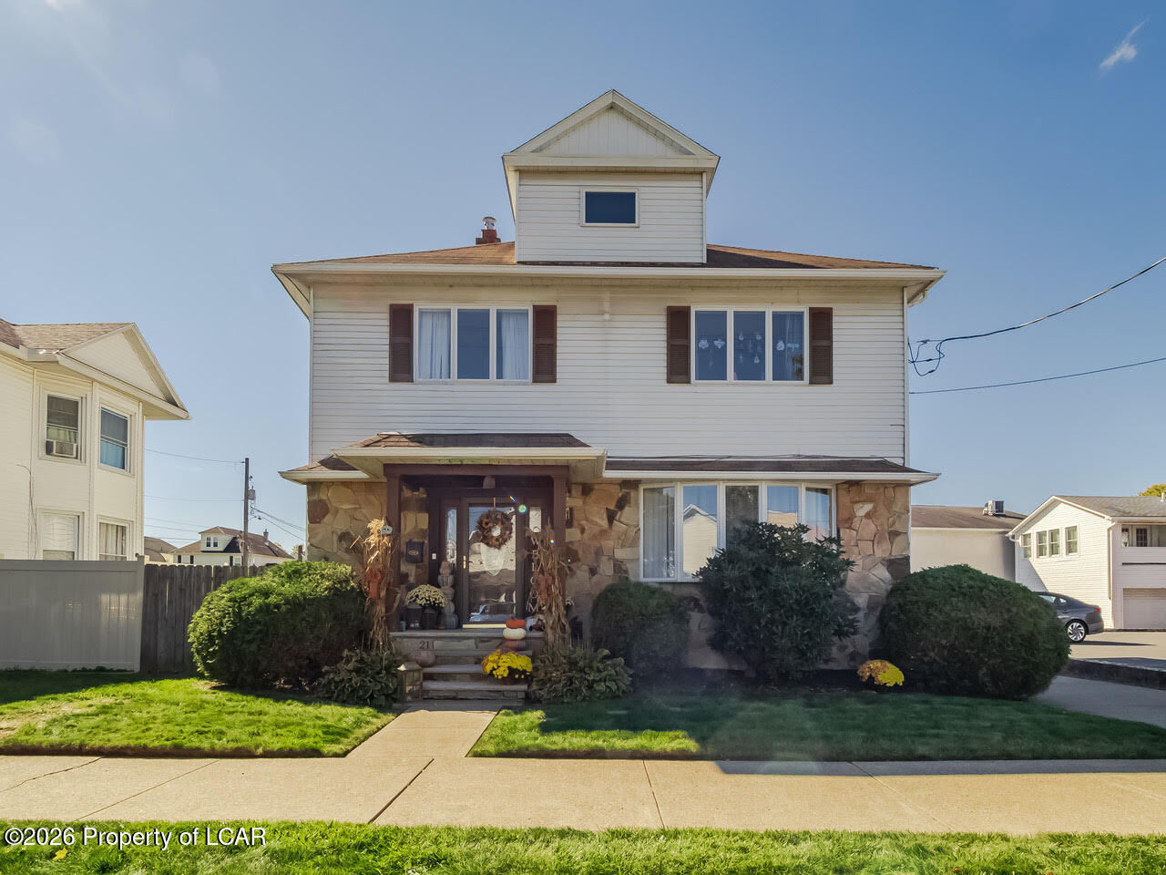 Property Photo: 21 E 6th Street PA 18644