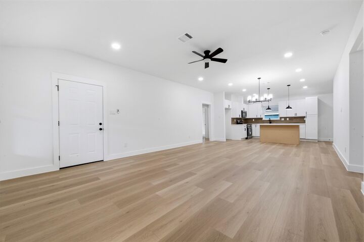 Property Photo: 1415 Taylor Avenue TX 77506