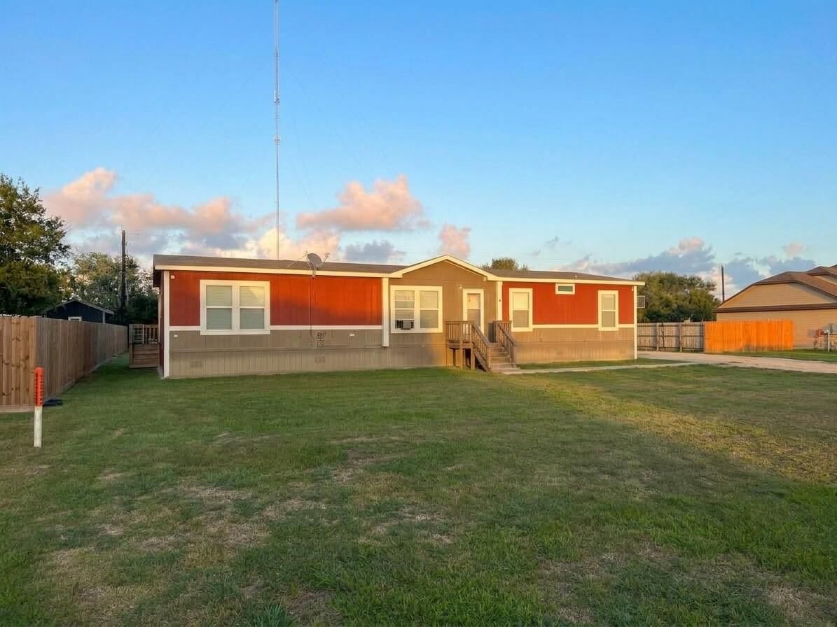 Property Photo: 13036 Annette Road TX 77515