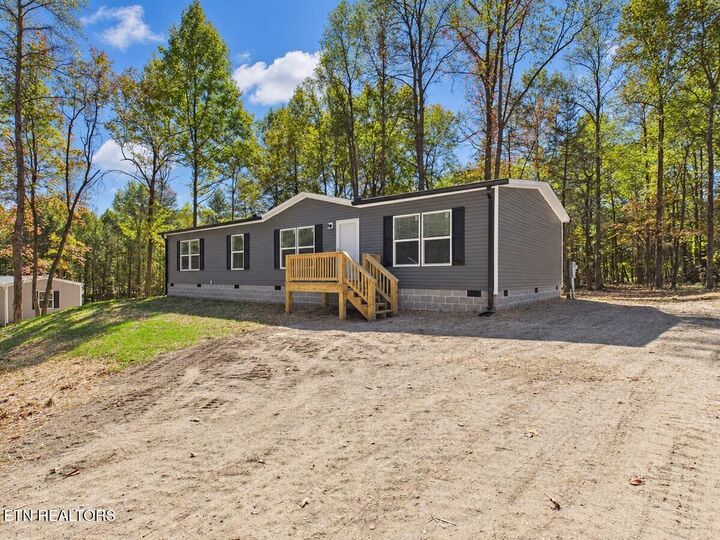 Property Photo:  112 County Road 262  TN 37826 