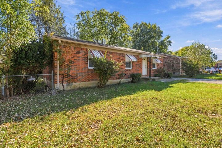 Property Photo:  117 Colonial Park Drive  KY 40391 
