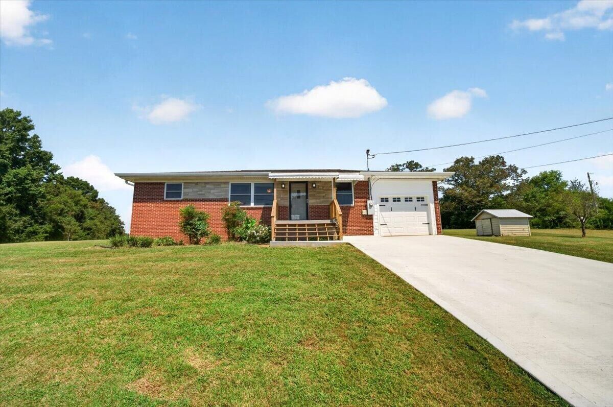 Property Photo:  3084 Hardy Road  TN 37890 