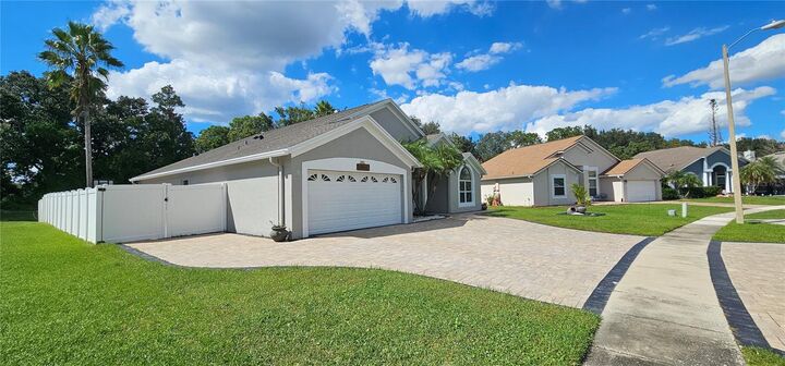 Property Photo:  11832 Daneswood Court  FL 32821 