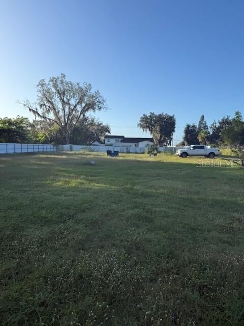 Property Photo:  2210 Kas Lane  FL 33527 