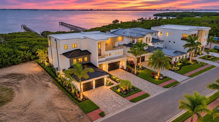 Property Photo:  5202 Inspiration Terrace  FL 34210 