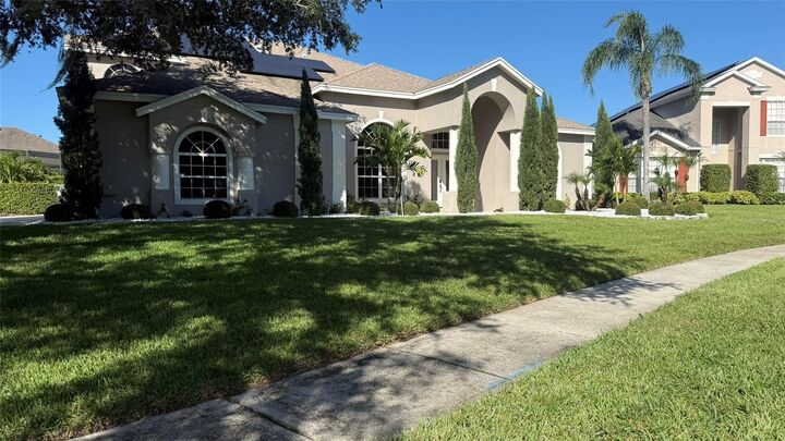 Property Photo: 9739 Nisswa Place FL 32836