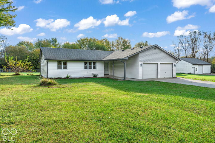Property Photo:  10222 N 850 W  IN 46126 