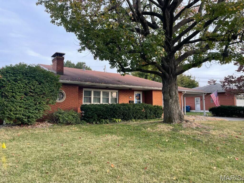 Property Photo:  3214 Wabash Avenue  IL 62040 