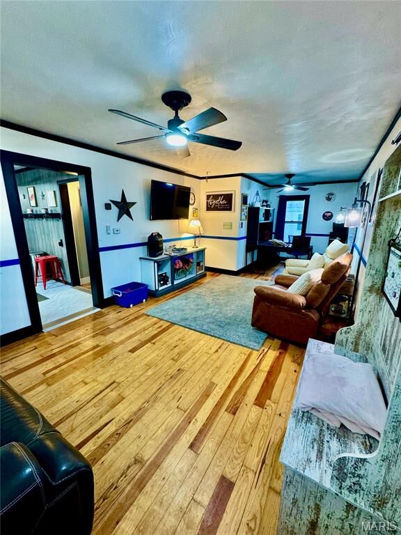Property Photo:  702 E Main Street  IL 62262 