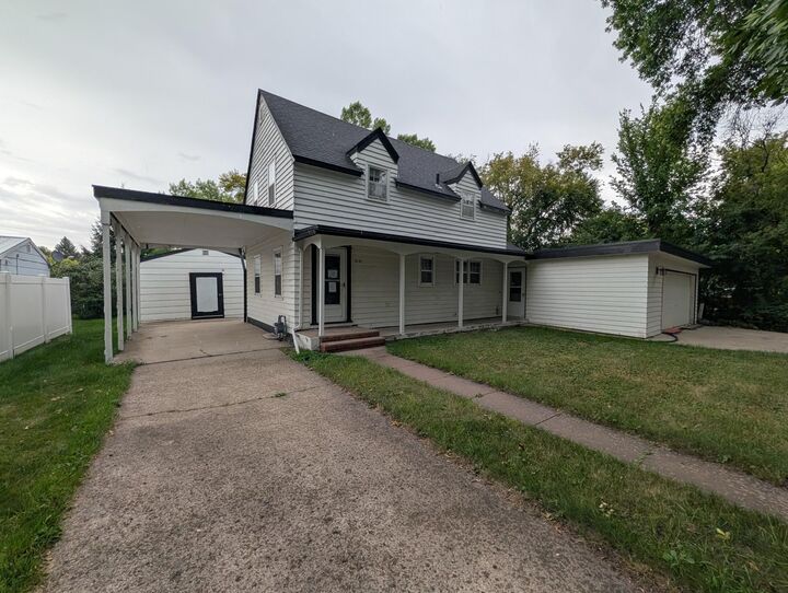 Property Photo:  310 S Wadge Ave  ND 58270 