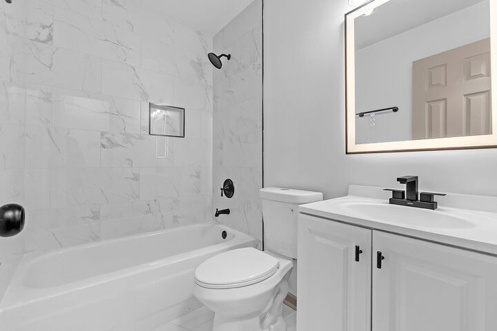 Property Photo:  8210 Leighton Ln  TN 38053 