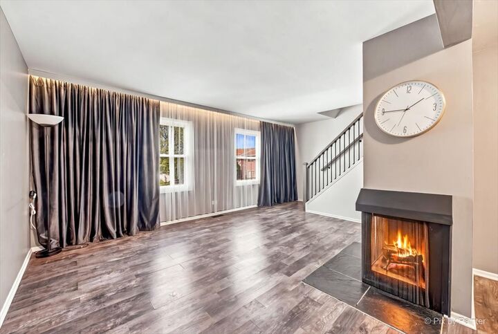 Property Photo:  1901 Richmond Court 1901  IL 60194 