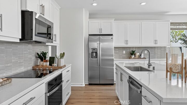 Property Photo:  36586 Altisma Drive  CA 92596 