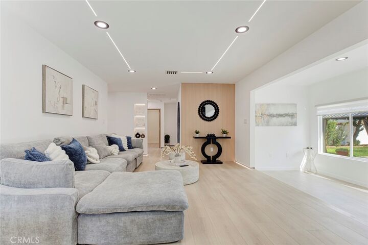 Property Photo:  7044 Oakdale  CA 91306 