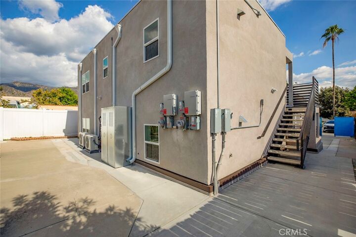 Property Photo:  1045 Sonora D  CA 91201 
