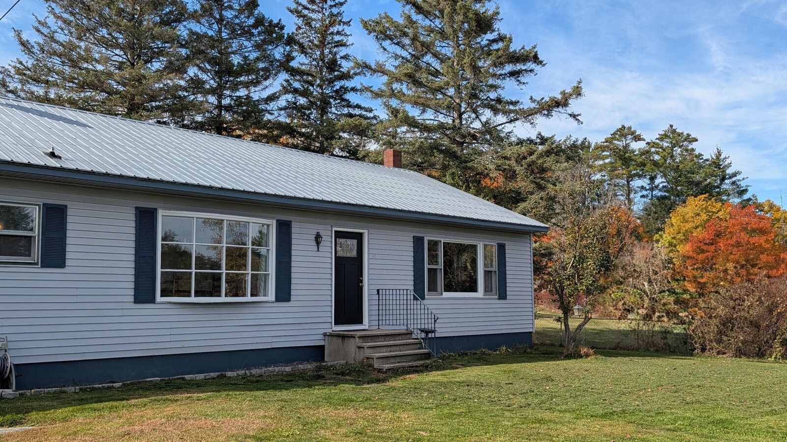 Property Photo:  167 Main Street  ME 04976 