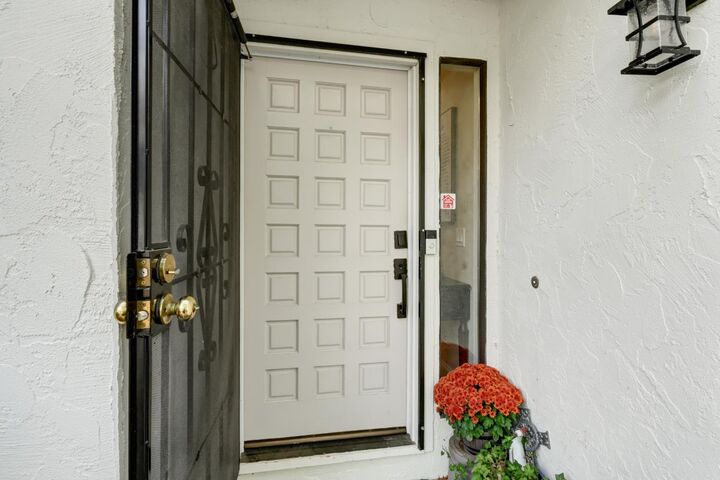 Property Photo:  6946 Domingo Court  CA 95683 