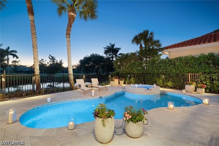 Property Photo:  2614 L Ermitage Lane  FL 34105 