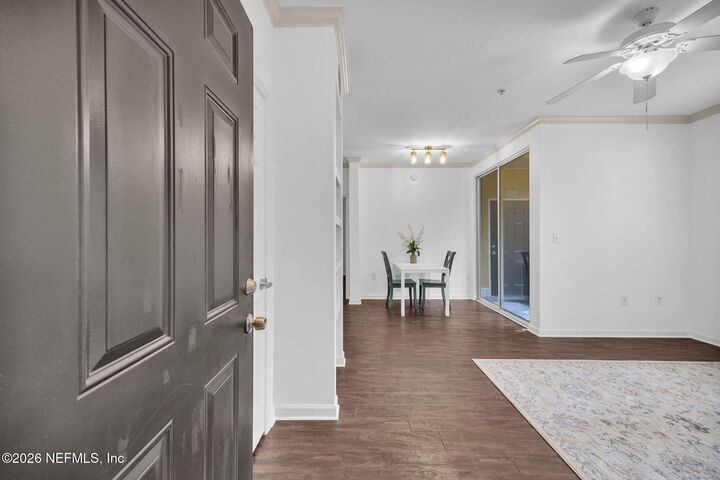 Property Photo: 8539 W Gate Parkway W 1526 FL 32216
