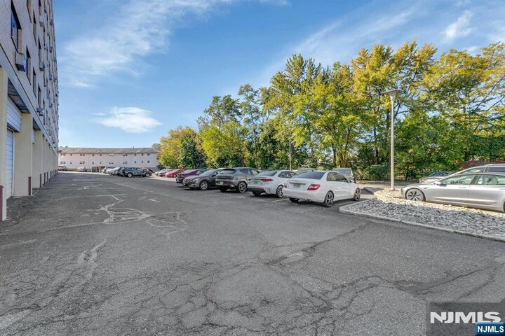 Property Photo:  44 S Main Street 5B  NJ 07644 