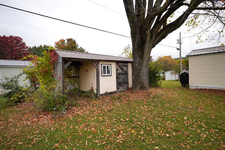Property Photo: 43 Windy Acres Road NH 03603