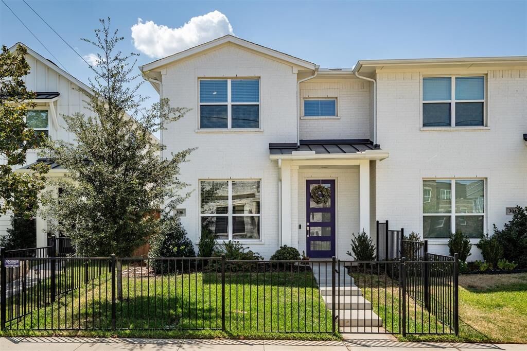 Property Photo:  306 Sunset Lane  TX 76114 