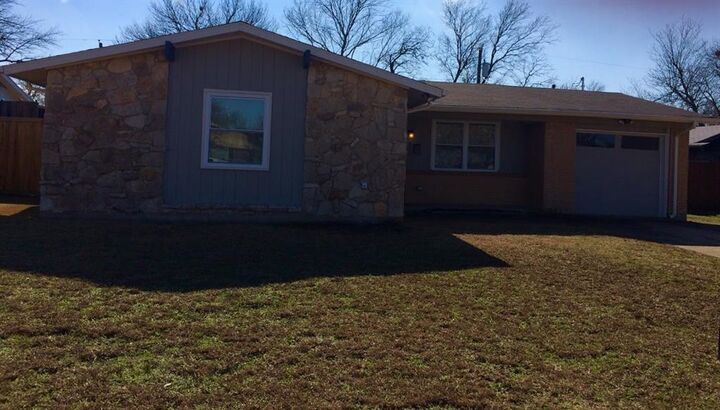 Property Photo:  923 Wateka Way  TX 75080 