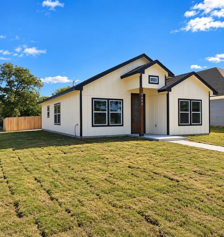 Property Photo: 3000 Pine Avenue TX 76708