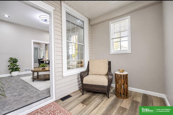 Property Photo: 1150 E 12th Street NE 68025
