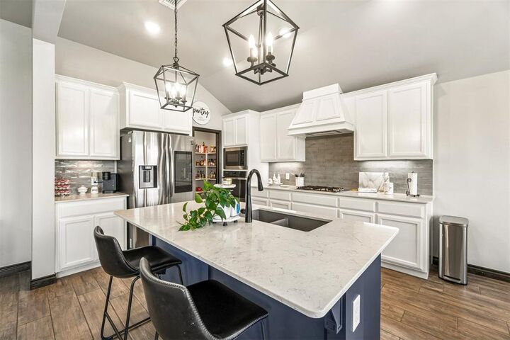 Property Photo:  11245 NW 135th Street  OK 73099 