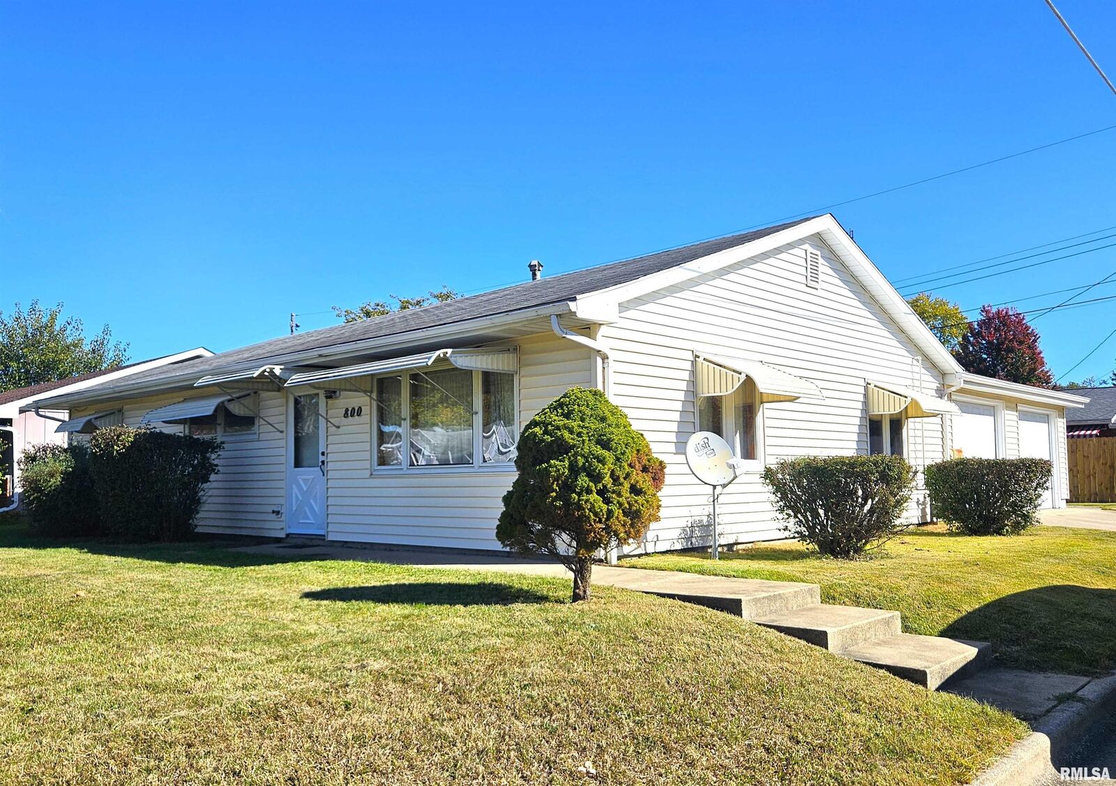 Property Photo:  800 N Adams Street  IL 62656 