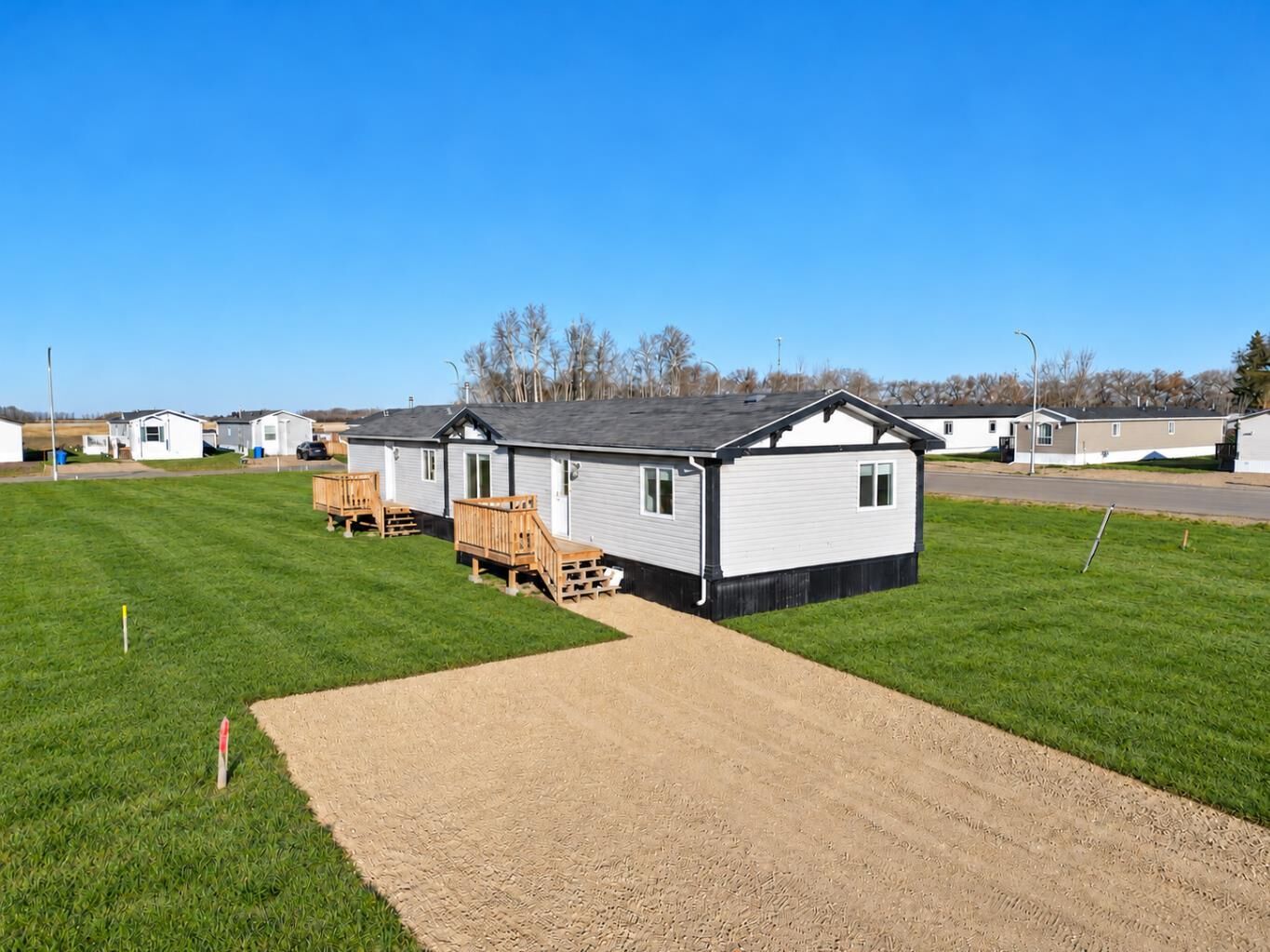 Property Photo:  10306 110 Ave  AB T0H 2H0 