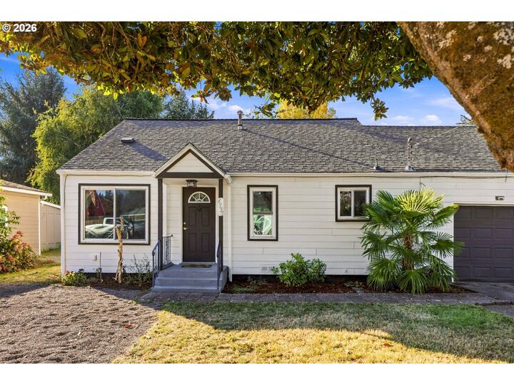 Property Photo:  4735 NE Harcourt Ave  OR 97303 