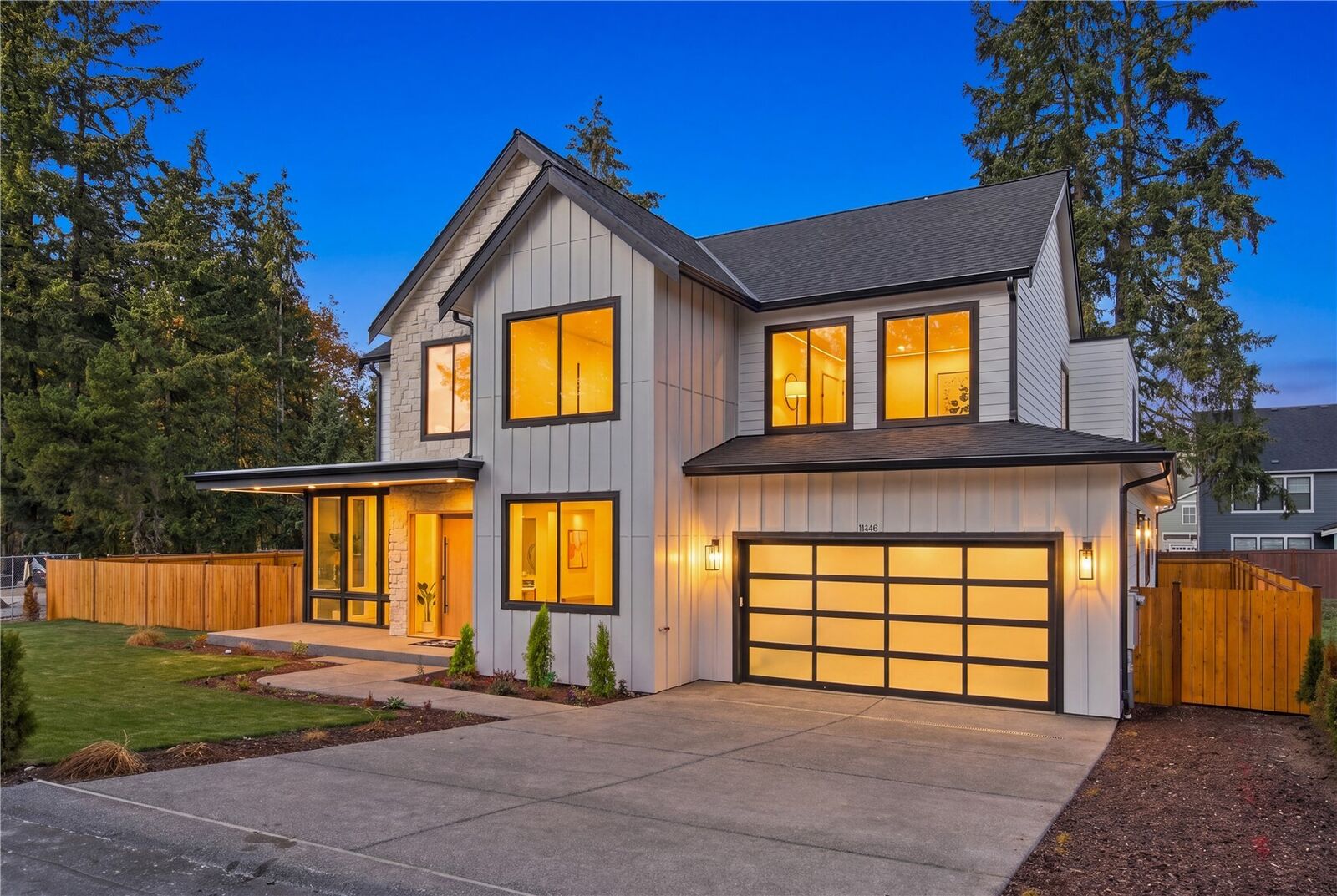 Property Photo: 11448 SE 84th Lane WA 98056