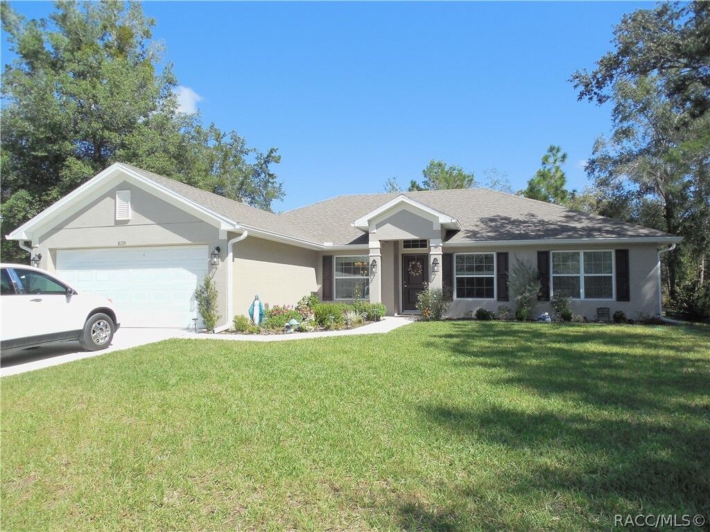 Property Photo:  8135 N Isben Drive  FL 34433 