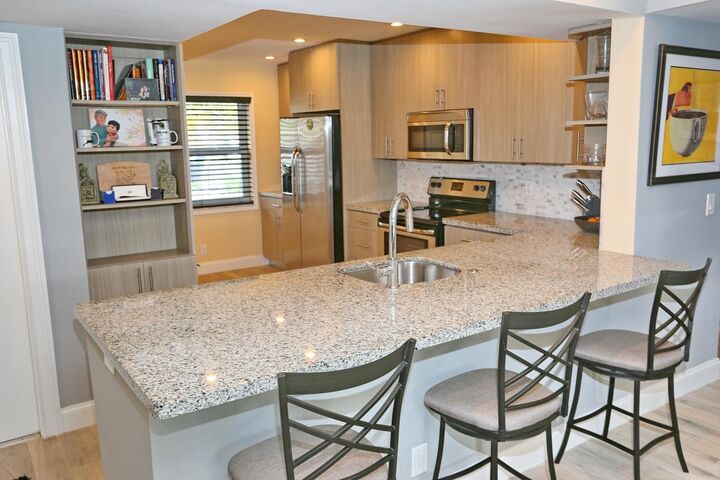 Property Photo: 6550 S Oriole Boulevard 2050 FL 33446