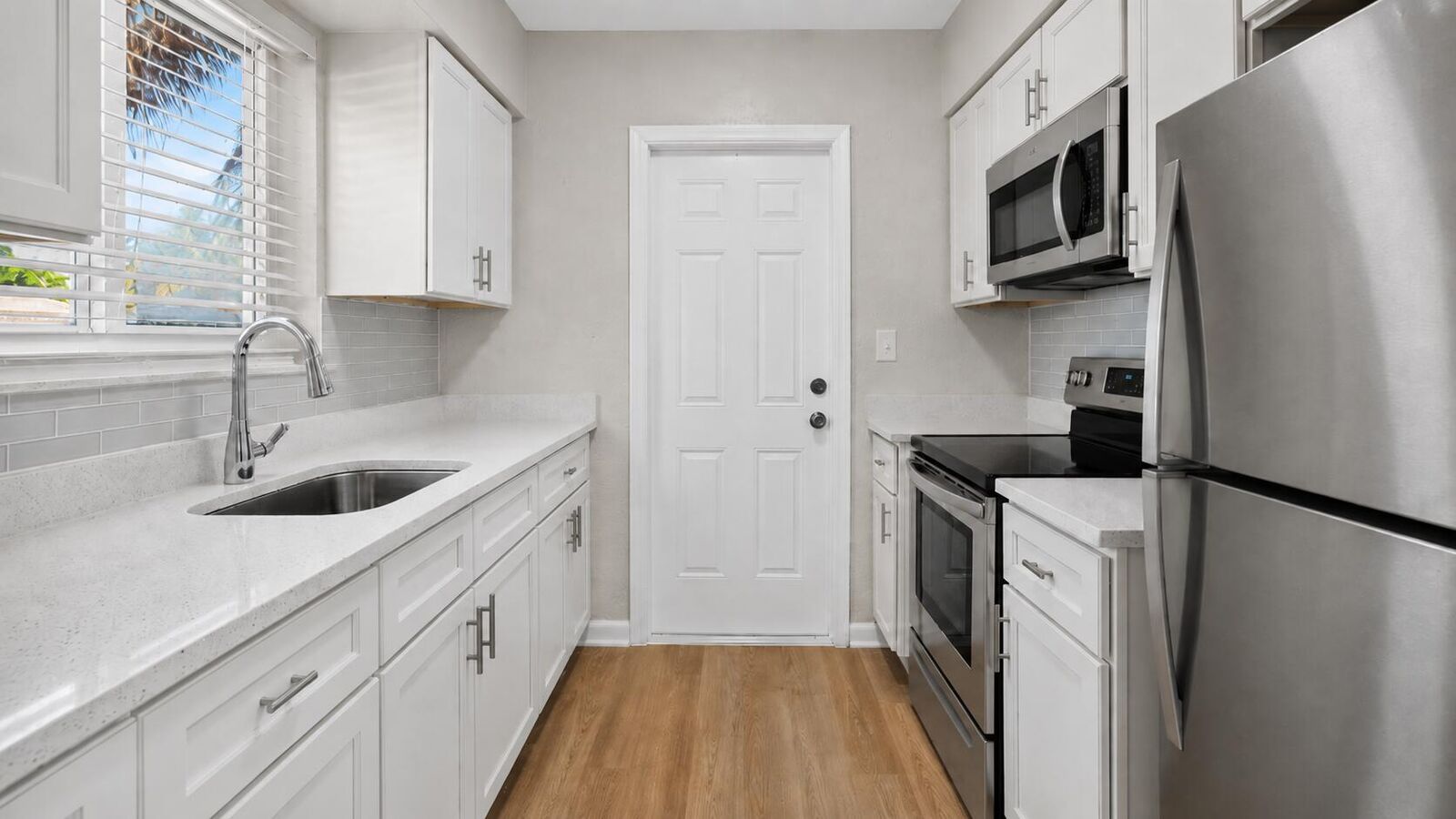 Property Photo: 3121 NE 7th Avenue C FL 33064