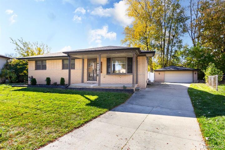 Property Photo:  48363 Donahue Drive  MI 48047 