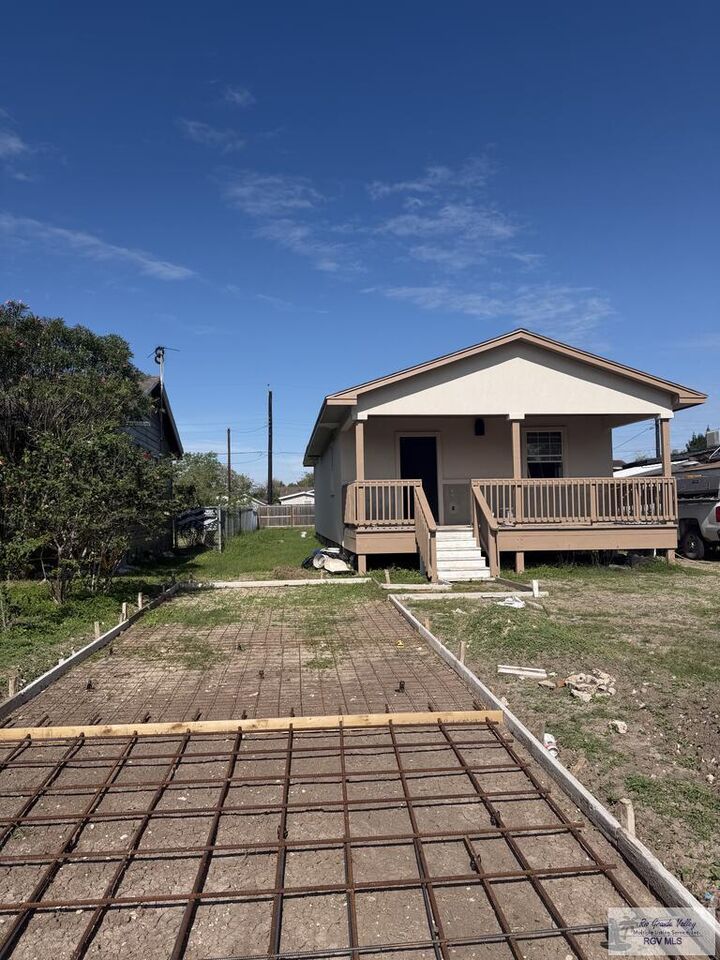 Property Photo:  1107 N Crockett Ave.  TX 78586 