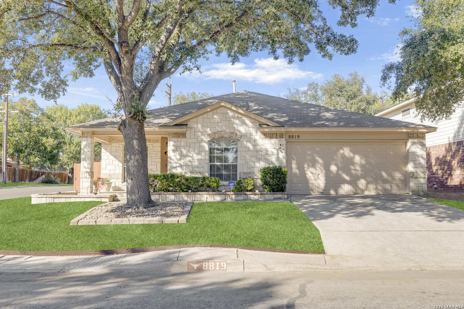 Property Photo:  8819 Burgandy  TX 78240 