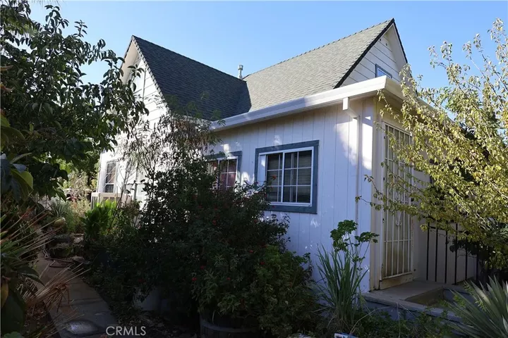 Property Photo:  1216 Pear  CA 96021 