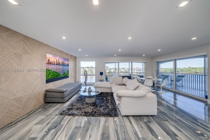 Property Photo:  2871 N Ocean Blvd R360  FL 33431 